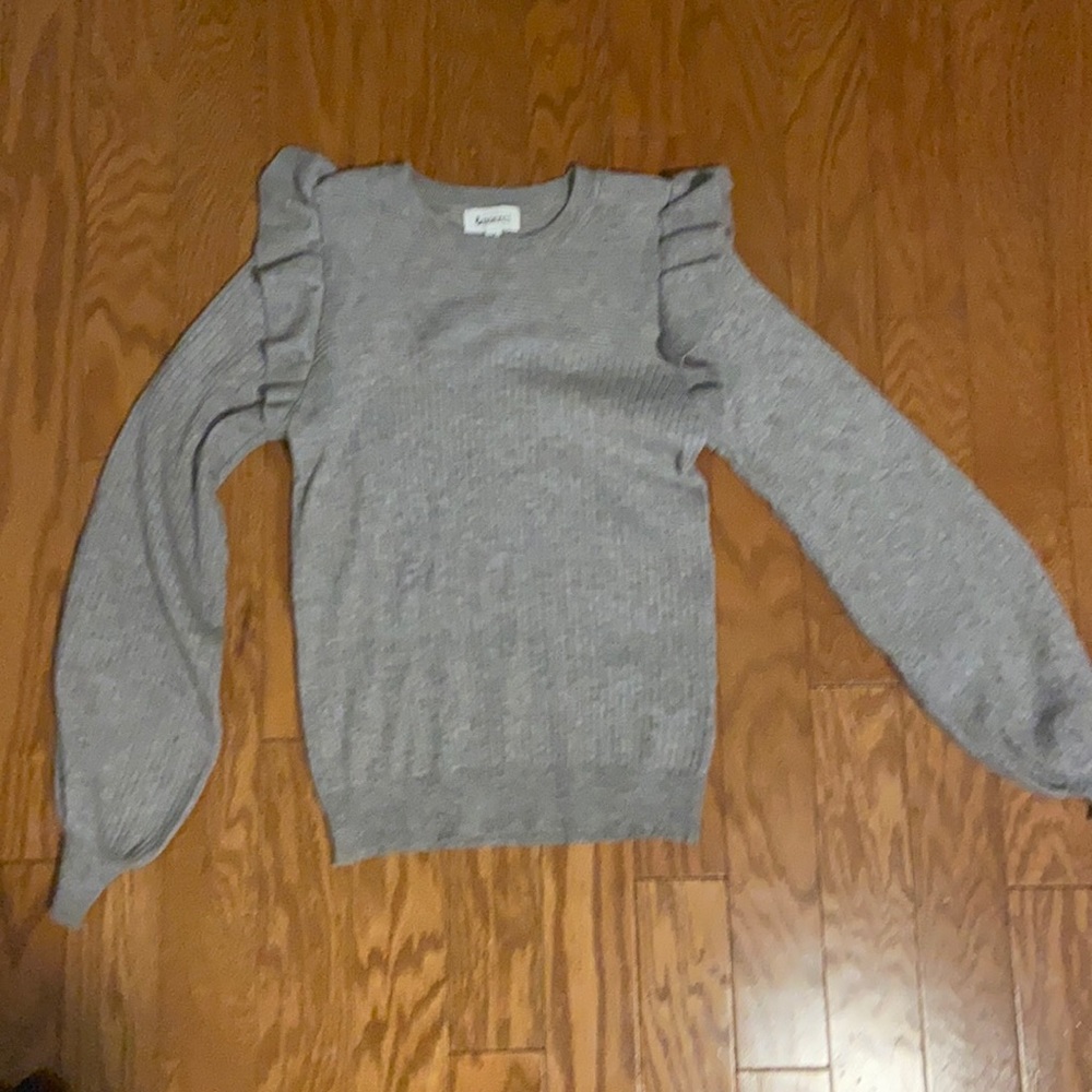 grey sweater